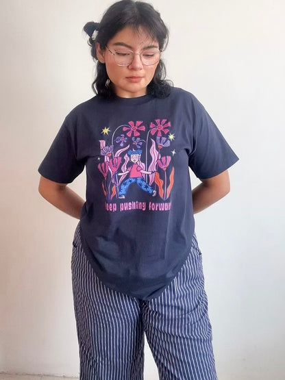 PLAYERA KEEP PUSHING